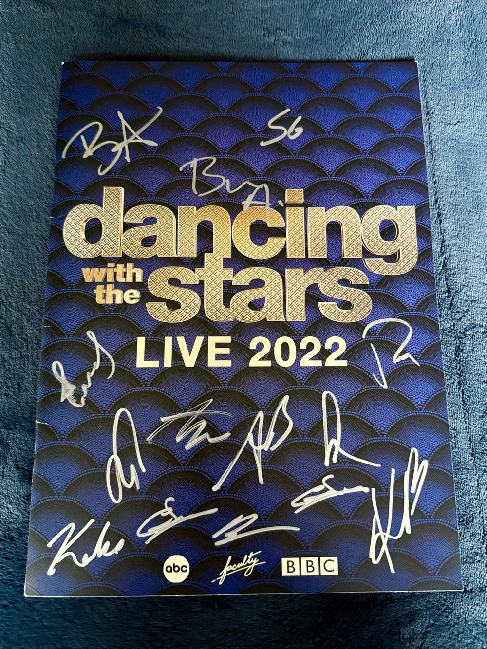 Dancing With the Stars Live 2022 VIP Autographed Tour Program DWTS Cast Copy A